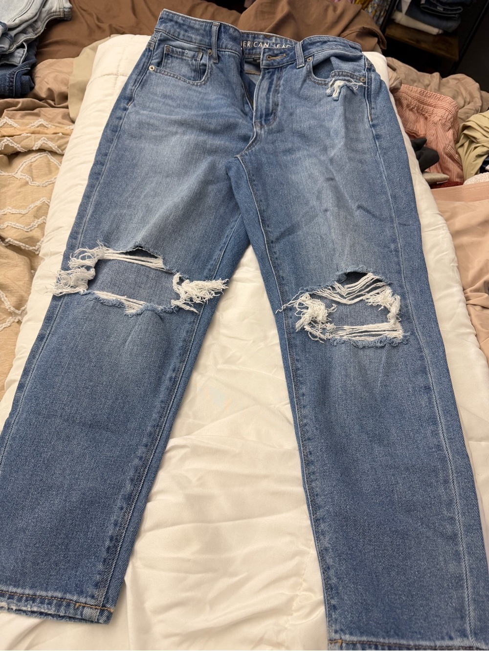 American Eagle Outfitters Light Blue Distressed Boyfriend Jeans